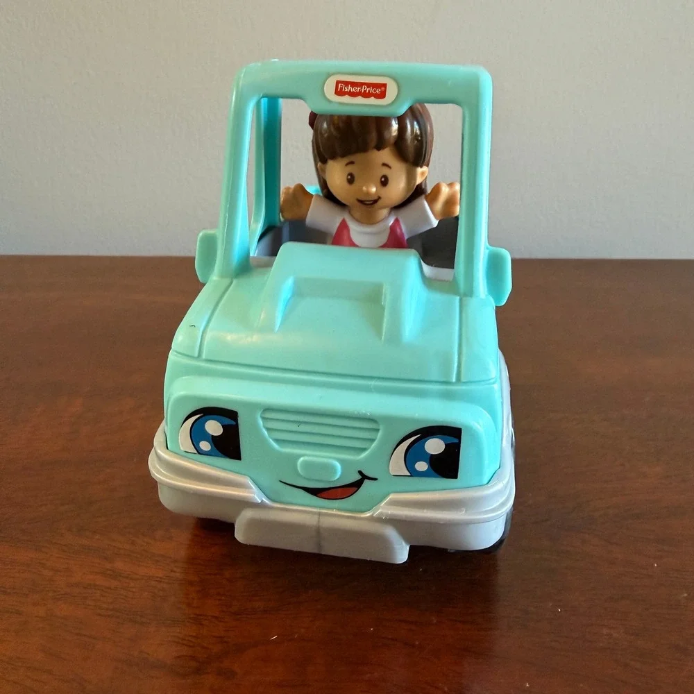 Fisher-Price Little People Car with Girl Figure 🚗 - Picture 1 of 3